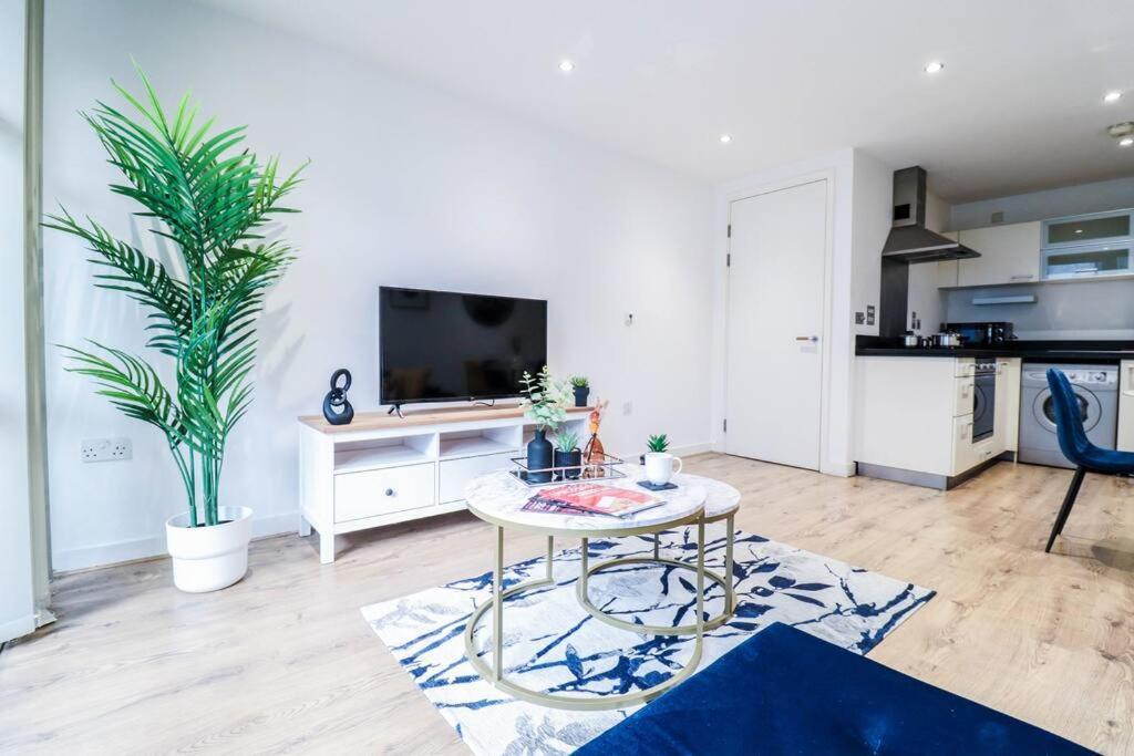 Apartamento Canary Wharf-10% Discount-fibre Wifi-5mins To Tube