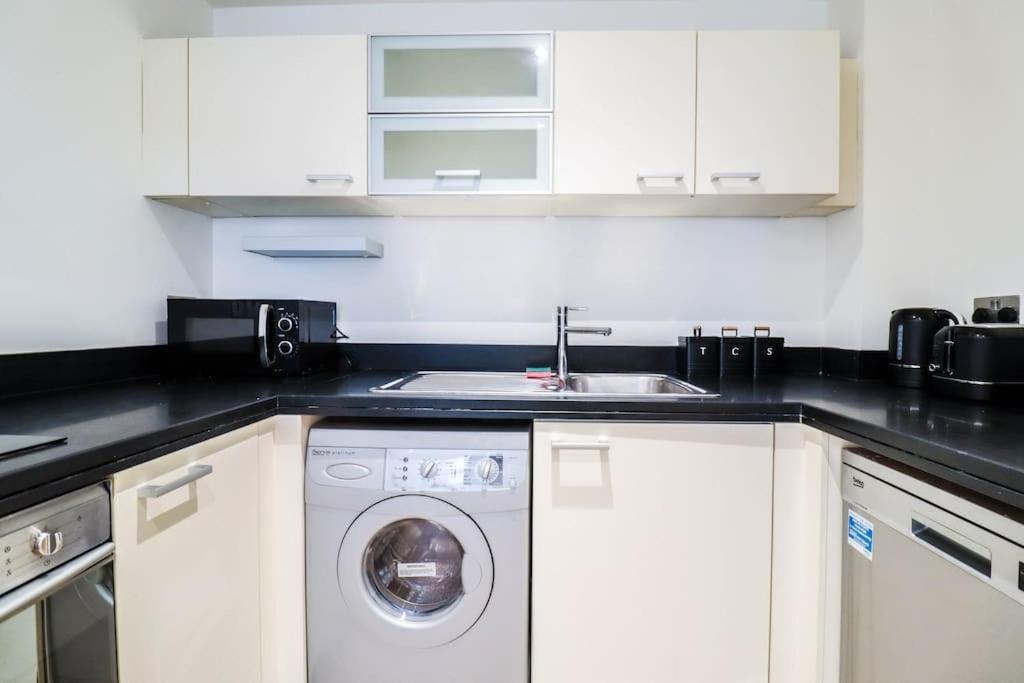 Canary Wharf-10% Discount-fibre Wifi-5mins To Tube Apartamento *